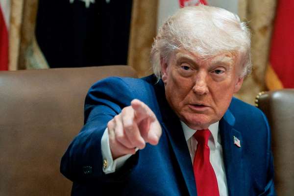 ترامپ: به توافقی خیلی خوب با تهران نزدیک هستیم، اما برای بازگشت به جنگ نیز آمادهایم