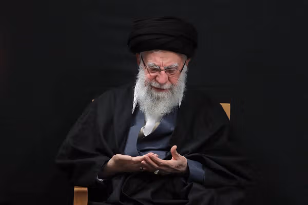 تایمز: علی خامنهای در صورت تشدید ناآرامیها در ایران قصد فرار به مسکو را دارد