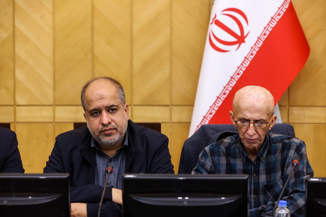 خضریان، نماینده تهران: ظرفیت‌های زیادی برای انجام اقدامات نظامی غیرقابل پیش‌بینی داریم