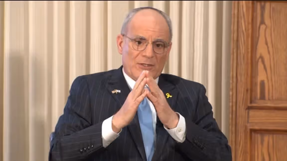 سفیر اسرائیل در آمریکا: صحنه را برای سرنگونی جمهوری اسلامی به دست مردم آماده کردهایم