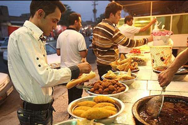 Iran's Bread Crisis Stirs Heated Debate Amid Political Chaos
