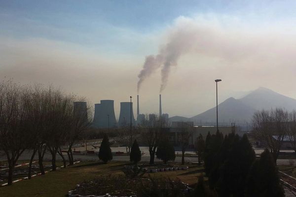Iran's Gas Shortage Prompts Increased Use Of Dirty Fuels In Industry