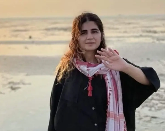 ناشطة مدنية سجينة تضرب عن الطعام لترحيلها من الأهواز إلى سجن في طهران