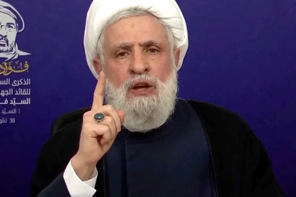 صحيفة لبنانية: حزب الله أصبح أداة ضغط وتنفيذ أوامر طهران في بيروت