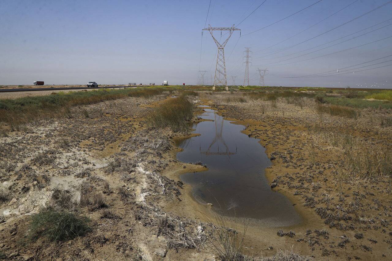 دست‌کاری ۱۴ هزار‌ هکتاری در حریم تالاب شادگان برای توجیه ساخت پالایشگاه