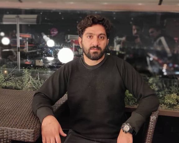 دادبان: به خانواده رضا رسایی اجازه ملاقات دادهاند و خطر اعدام او جدی است