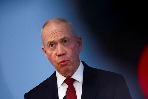 وزير الدفاع الإسرائيلي: نستعد لمواجهة أي هجوم إيراني محتمل