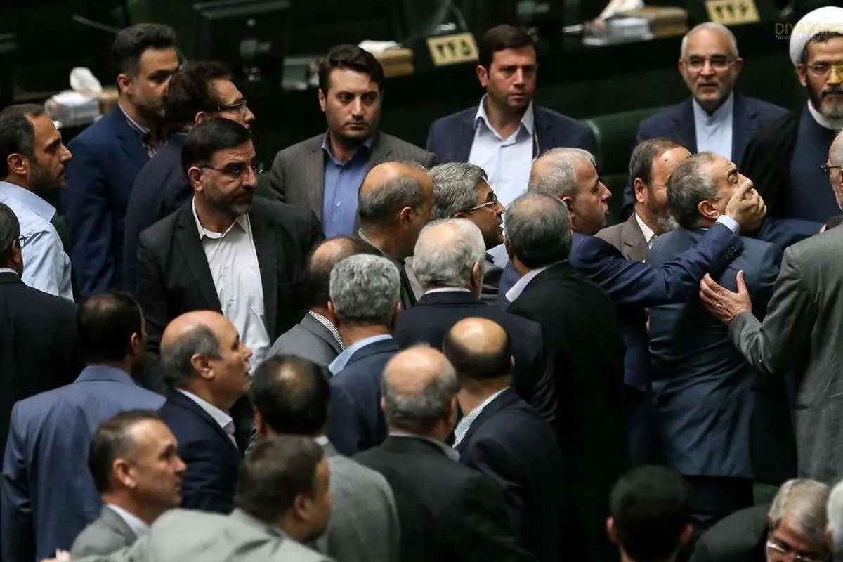 قائم‌پناه، معاون پزشکیان: شرایط جنگی است ولی انتقاد نکنیم