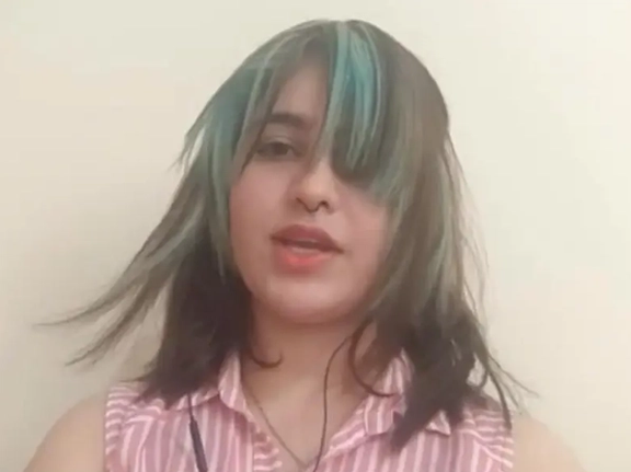 عسل جزیده، آسیبدیده چشمی اعتراضات: روز زن مبارک زنانی که با حجاب اجباری مبارزه میکنند