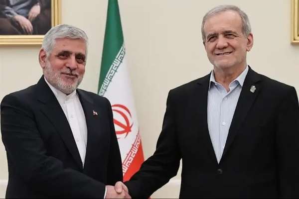 با وجود اخراج، سفیر جمهوری اسلامی با اتکا به رییس پارلمان لبنان، این کشور را ترک نمیکند