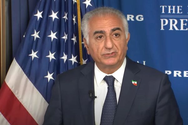 ولي عهد إيران السابق: الشعب ليس وحيدًا في نضاله ضد نظام طهران.. وأقف إلى جانبه