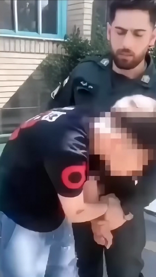 القضاء الإيراني يصف الاعتداء الجنسي والضرب بحق فتى في "تبريز" بأنه "سلوك غير لائق"