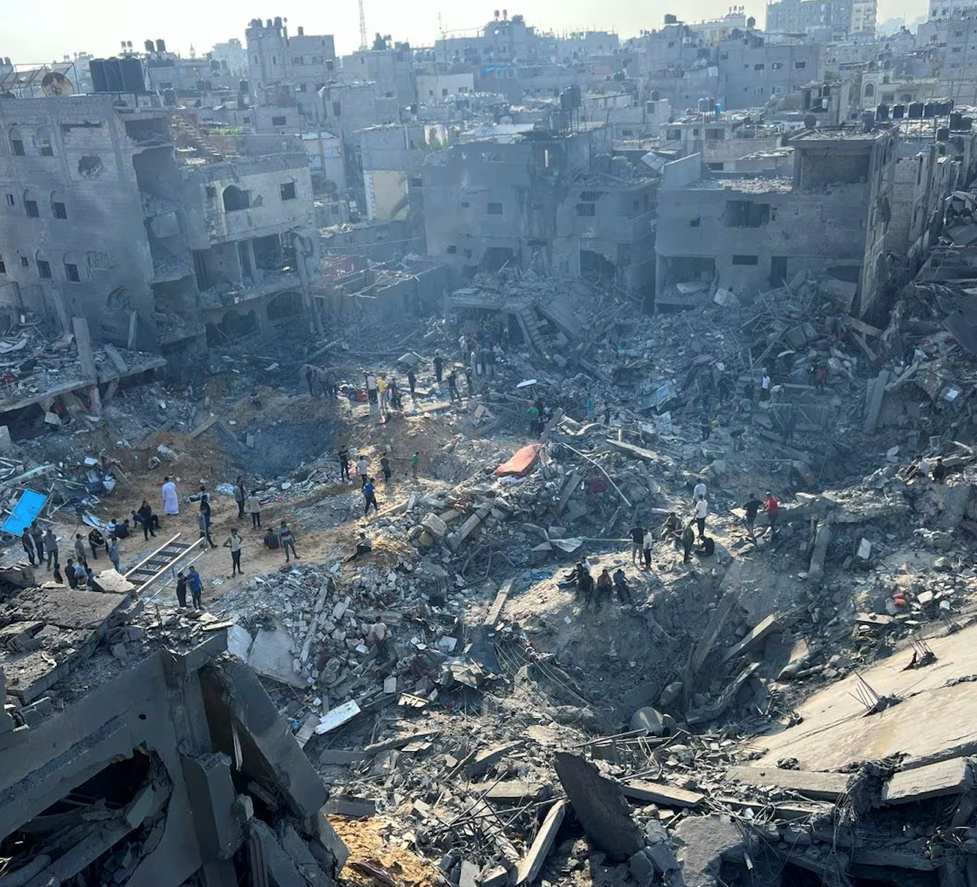 کشته شدن ۵۰ نفر در حمله به مدرسه‌ای در شمال غزه؛ تصمیم اسرائیل برای عملیات در جنوب غزه