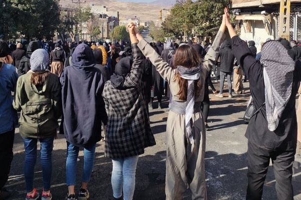ترحيب عالمي واسع بقرار مجلس حقوق الإنسان التابع للأمم المتحدة بشأن جرائم النظام الإيراني