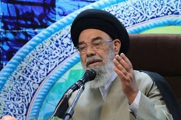 نماینده خامنهای در اصفهان: دشمن فکر میکند کسانی که رای نمیدهند با حکومت همراه نیستند