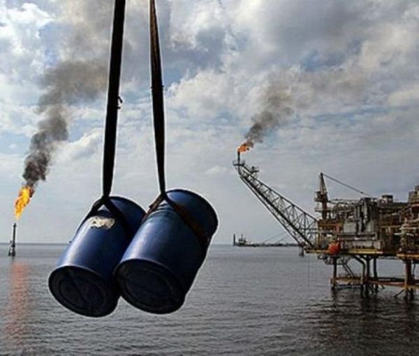 وكالة الطاقة الدولية: إنتاج النفط الإيراني بلغ ذروته بسبب تخفيض الأسعار للصين