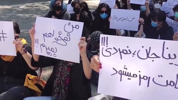 الحكومة الإيرانية تؤكد عودة الطلاب المعارضين الموقوفين للدراسة.. وتقارير: لم يعودوا جميعا