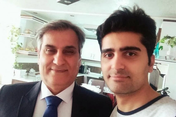 در پی درخواست شاهزاده رضا پهلوی، منوچهر بختیاری، زندانی سیاسی به اعتصاب غذای خود پایان داد