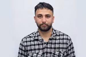 کارزار کشف حقیقت؛ شرح شکنجههای علیرضا سپاهی در زندان دستگرد اصفهان