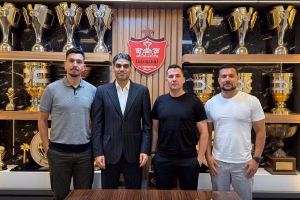 پس از توافق با مدیران باشگاه؛ اوسمار ویرا از پرسپولیس جدا شد