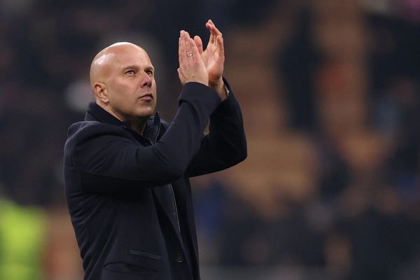 اشلوت، سرمربی لیورپول: نگفتم با صلاح حرف نمیزنم، اما او میداند که اشتباه کرده؟