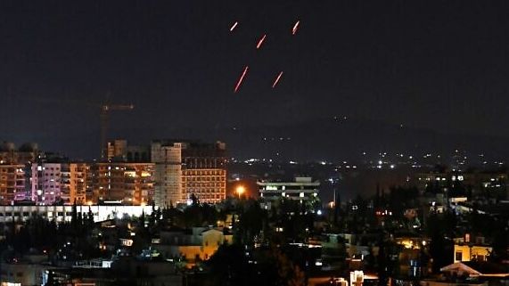 نیروی هوایی اسرائیل یک جایگاه پرتاب موشک و تاسیسات تسلیحاتی را در سوریه منهدم کرد