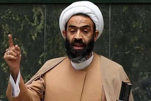 بعد خوف الحكومة.. برلماني إيراني يطالب بتنفيذ قانون "الحجاب" دون مراعاة المصالح