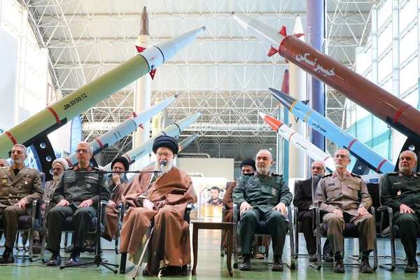 عضو کمیسیون امنیت ملی مجلس: خامنهای محدودیت برد موشک را برداشته است