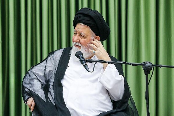 ممثل خامنئي: الزواج والإنجاب يرتبطان مباشرة بظهور الإمام المهدي