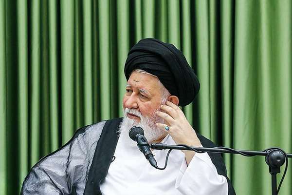 امام جمعه مشهد: مجتبی خامنهای به رزمندگان پیام داده که این آتشبس دروغ است
