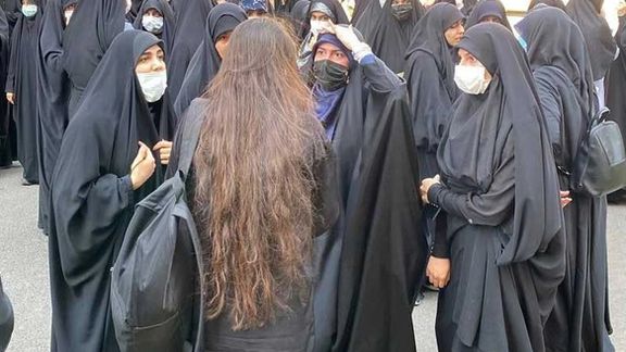 شوراهای صنفی دانشجویان کشور: تعدادی از دانشجویان علم و صنعت بهدلیل نوع پوشش احضار شدند