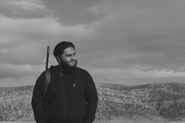 نجل قائد القوة الجوية بالحرس الثوري الإيراني يحاول الانتحار مرتين خلال الأشهر الأخيرة