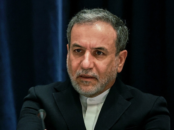 Reformist daily accuses FM of weakening Iran in rare broadside