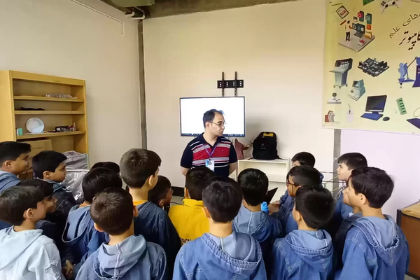 مسؤول إيراني: 41 في المائة من الأطفال في إيران لا يحصلون على أي تعليم