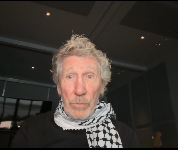 گفته‌های راجر واترز درباره «انقلاب ملی ایرانیان» واکنش تند کاربران ایرانی را به‌دنبال داشت