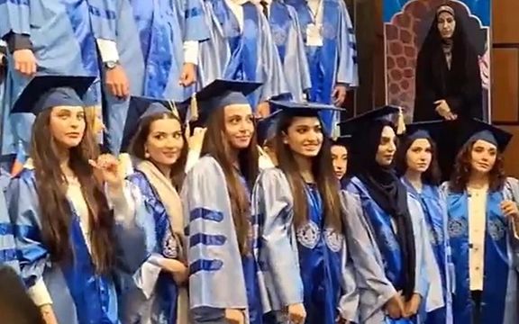 رییس پردیس کیش دانشگاه شریف با پخش تصویر بی حجاب اجباری دانشجوها استعفا کرد