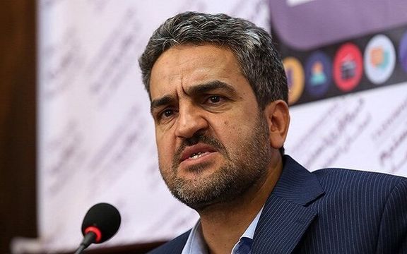 نماینده اصفهان: باید مثل روسیه در ایران هم خرید و فروش دلار به دست مردم جرم شود