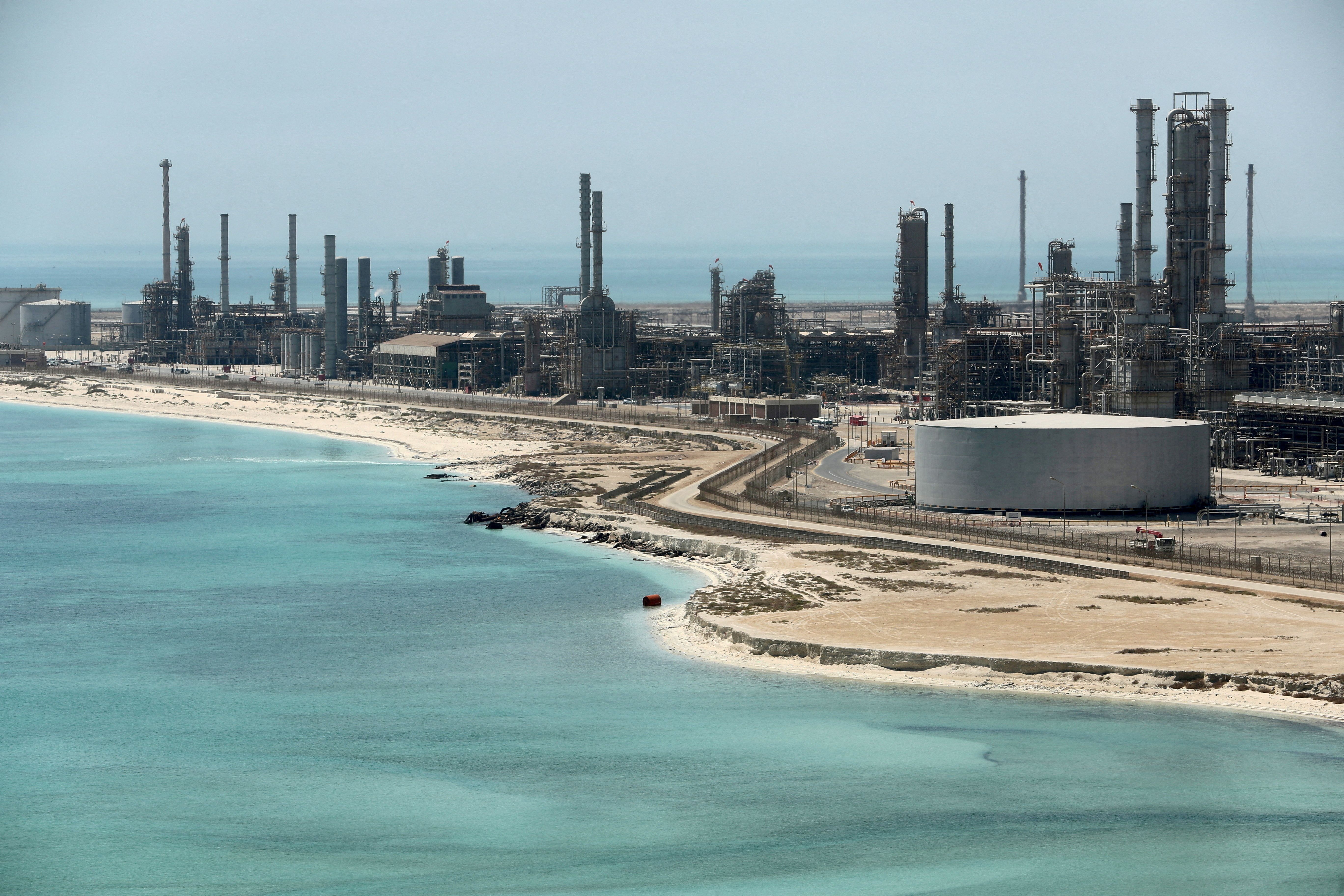 Aramco sidesteps Hormuz as Iran crisis cuts flows to a tenth