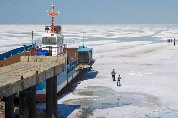 Iranian Daily Declares Lake Urmia Dead