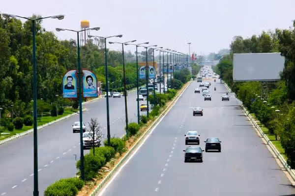 ایرنا سقوط پرتابه در اندیمشک را «شی ناشناس» توصیف کرد