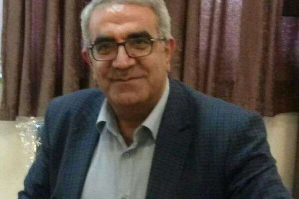 عالم اجتماع من إيران: تغيير الأنظمة الدكتاتورية يتم عن طريق الانقلاب أو الحرب أو الثورة