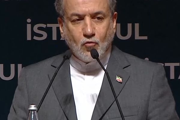 عراقجي من إسطنبول: أميركا أصابت الكبرياء الوطني للإيرانيين