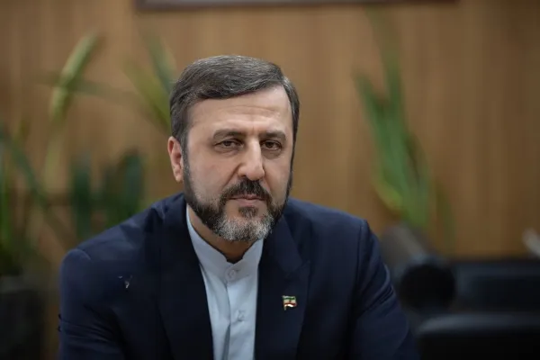 غریبآبادی: یادداشت تفاهم به معنای اعتماد به دشمن نیست؛ دستمان روی ماشه است