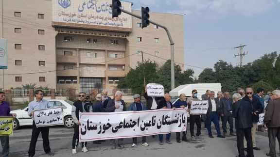 Iranian pensioners protest nationwide over economic hardship, unmet demands