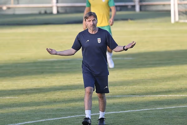 احتمال حمله آمریکا؛ آنتونیو مانیکونه، دستیار قلعهنویی از تیم ملی جدا شد