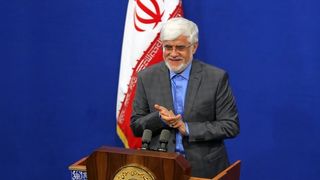 عارف؛ دست راست بیخطر  پزشکیان و مورد تایید خامنهای