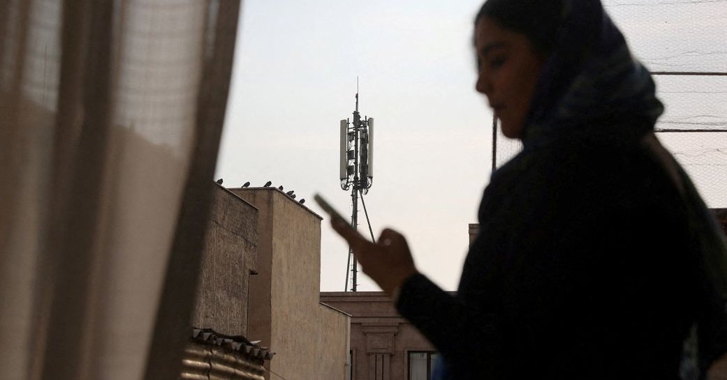 Iran keeps loyal voices online as public faces record internet blackout