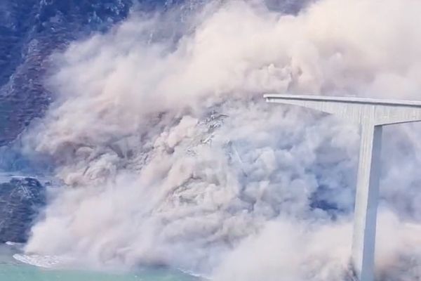 فروریختن پلها در چین چه پیامدهایی برای ایران دارد؟