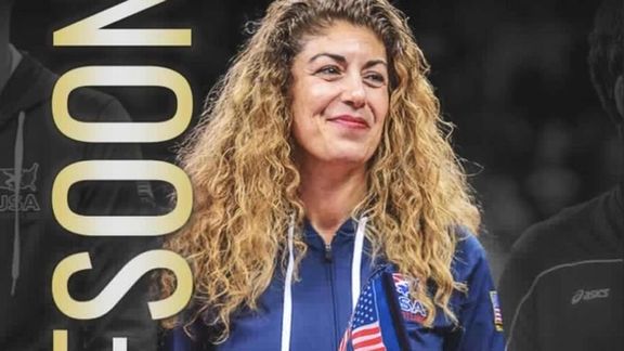 مربی تیم کشتی زنان آمریکا: به ما کمک کنید تا ایران را پس بگیریم