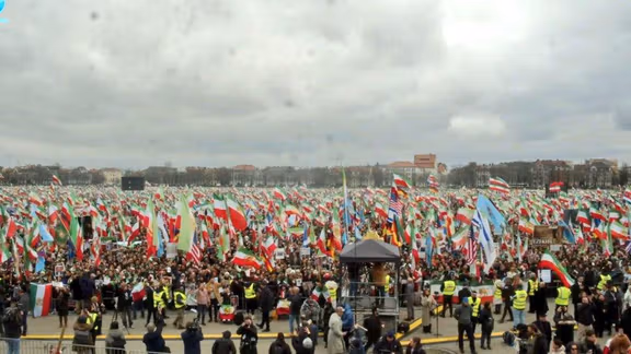 چهلونهمین روز انقلاب ملی ایرانیان چگونه گذشت؟